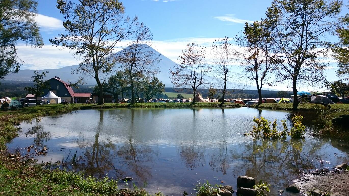 【ゆるキャン 】ふもとっぱらキャンプ場の7つの魅力！混雑状況や予約方法も｜タヌドア！